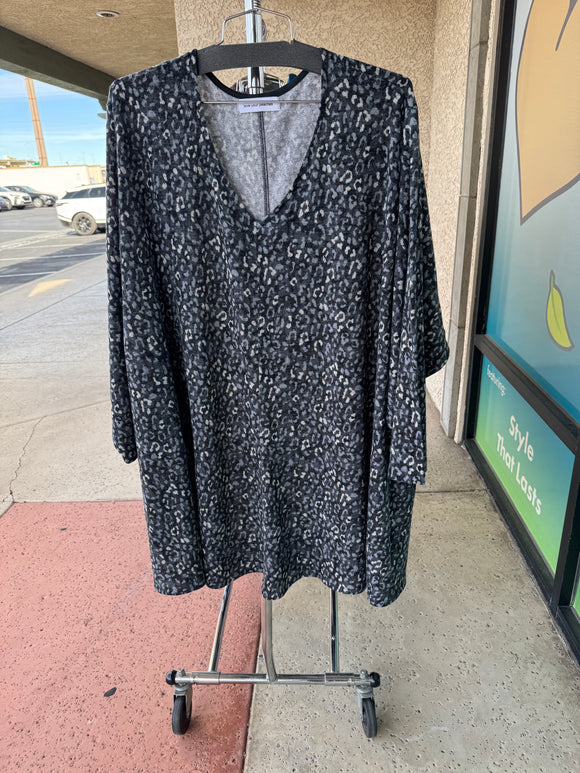 5x Swing Sweater with V-Neck - gray cheetah