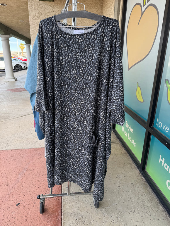 Caftan Sweater Tunic - Gray Cheetah